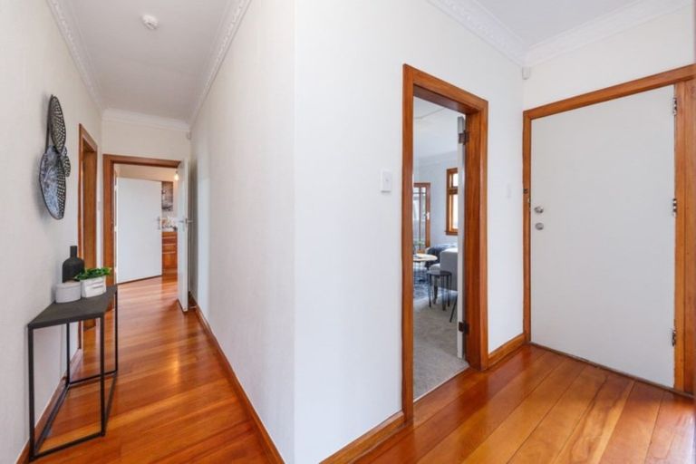 Photo of property in 30 Havill Street, Takaro, Palmerston North, 4410