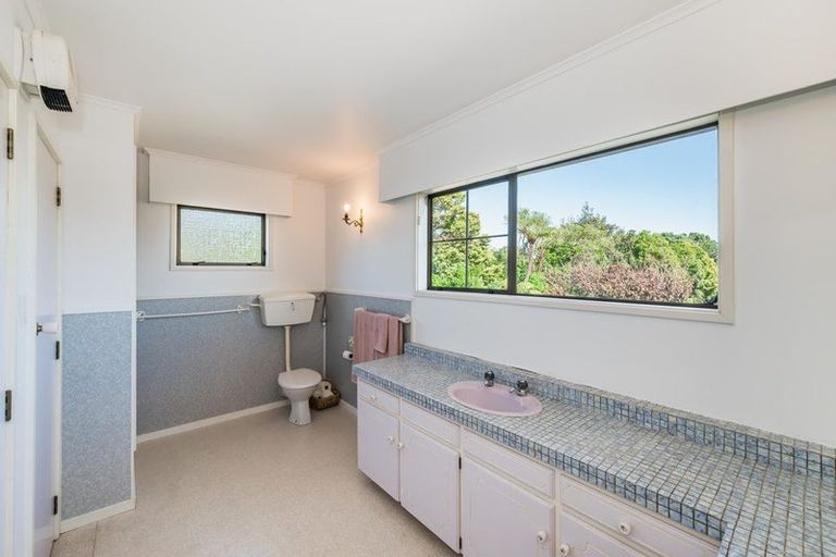 Photo of property in 73 Nimmo Avenue East, Waikanae, 5036