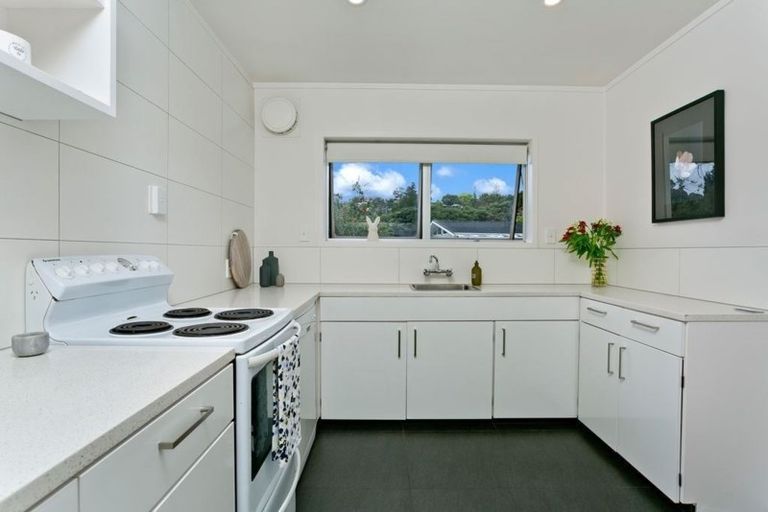 Photo of property in 79 Hadfield Street, Beach Haven, Auckland, 0626
