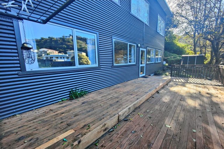 Photo of property in 47 Melrose Road, Island Bay, Wellington, 6023