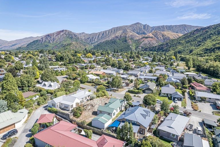 Photo of property in 24 Cornwall Street, Arrowtown, 9302