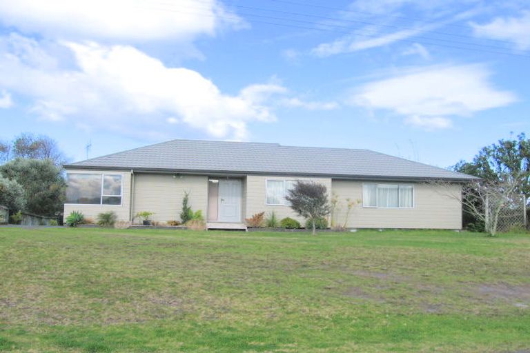 Photo of property in 100 Leighton Road, Whangamata, 3620