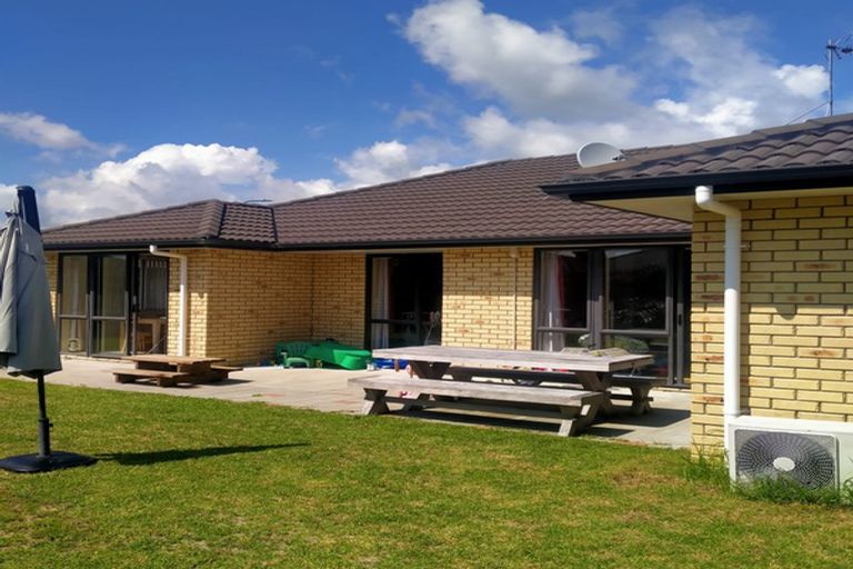 Photo of property in 105 Doncaster Drive, Papamoa Beach, Papamoa, 3118