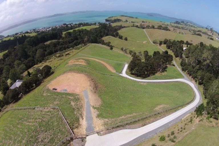 Photo of property in 25 Martins Bay Road, Algies Bay, Warkworth, 0982