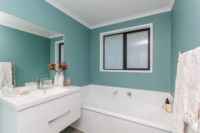 Photo of property in 197a Ngamotu Road, Spotswood, New Plymouth, 4310