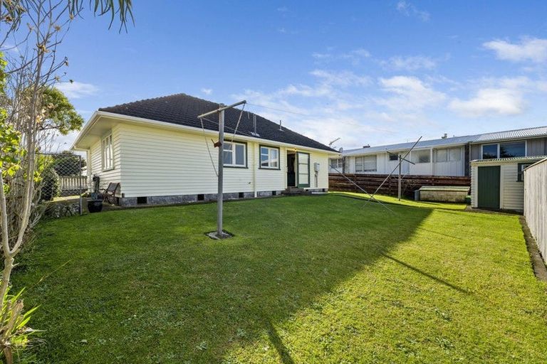 Photo of property in 9a Chilman Street, Strandon, New Plymouth, 4312