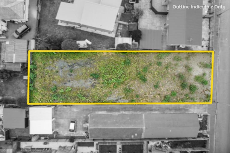 Photo of property in 243 Marine Parade, New Brighton, Christchurch, 8061