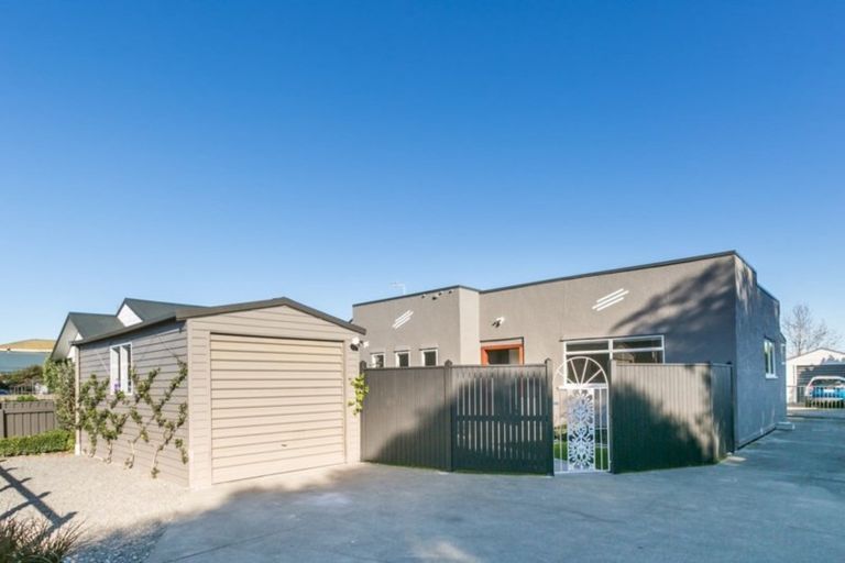 Photo of property in 1 Te Awa Avenue, Te Awa, Napier, 4110