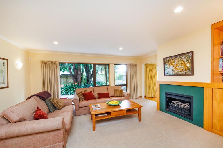 Photo of property in 98 Russell Street, Palmerston North, 4414