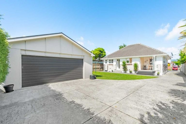 Photo of property in 28 Kashmir Avenue, Clouston Park, Upper Hutt, 5018