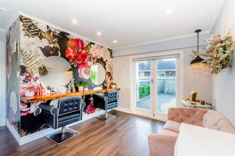 Photo of property in 39 The Drive, Paraparaumu Beach, Paraparaumu, 5032