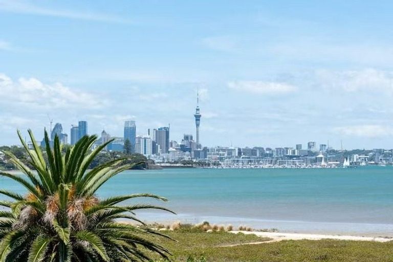 Photo of property in 36a Walter Street, Hauraki, Auckland, 0622