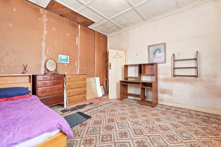 Photo of property in 55 Royal Crescent, Saint Kilda, Dunedin, 9012