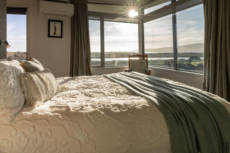 Photo of property in 116 Queens Road, Waikanae Beach, Waikanae, 5036