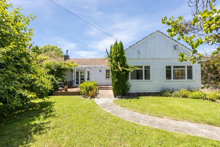 Photo of property in 7 Plassey Street, Havelock North, 4130