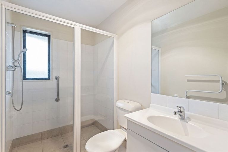 Photo of property in 5/42 Sawyers Arms Road, Northcote, Christchurch, 8052