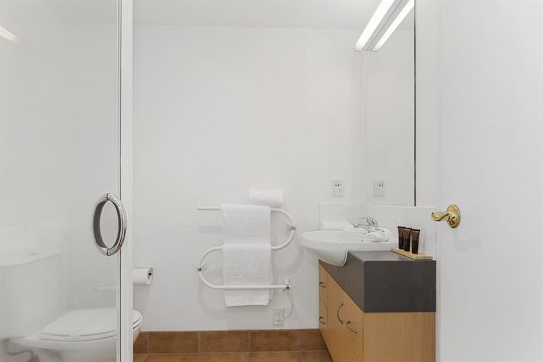 Photo of property in 23 Maunganui Road, Mount Maunganui, 3116