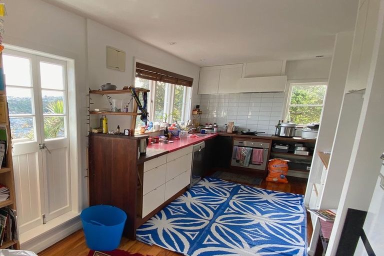 Photo of property in 98a Totara Road, Miramar, Wellington, 6022