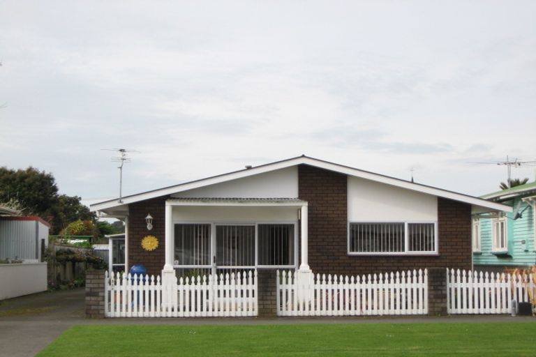 Photo of property in 32a Browne Street, Waitara, 4320