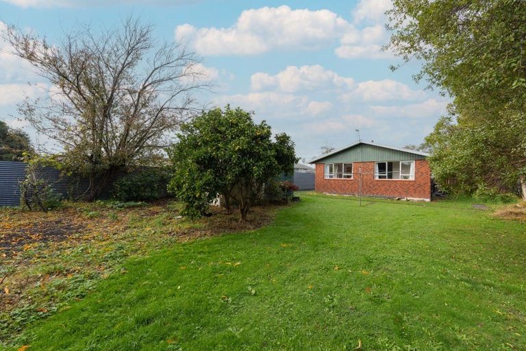 Photo of property in 26 Halswell Crescent, Westbrook, Palmerston North, 4412