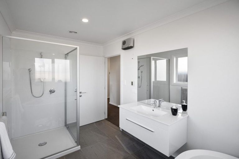 Photo of property in 1 Crampton Close, Kaiapoi, 7630