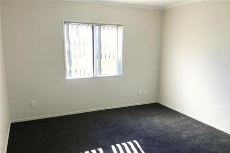 Photo of property in 1 Takahe Avenue, Takanini, 2112