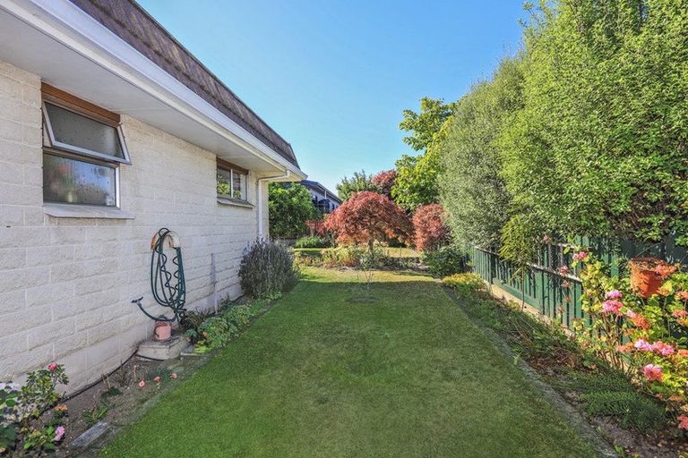 Photo of property in 58c Napier Road, Havelock North, 4130