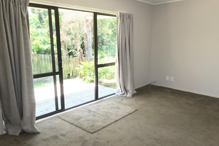 Photo of property in 2/6 Esperanto Road, Papatoetoe, Auckland, 2025