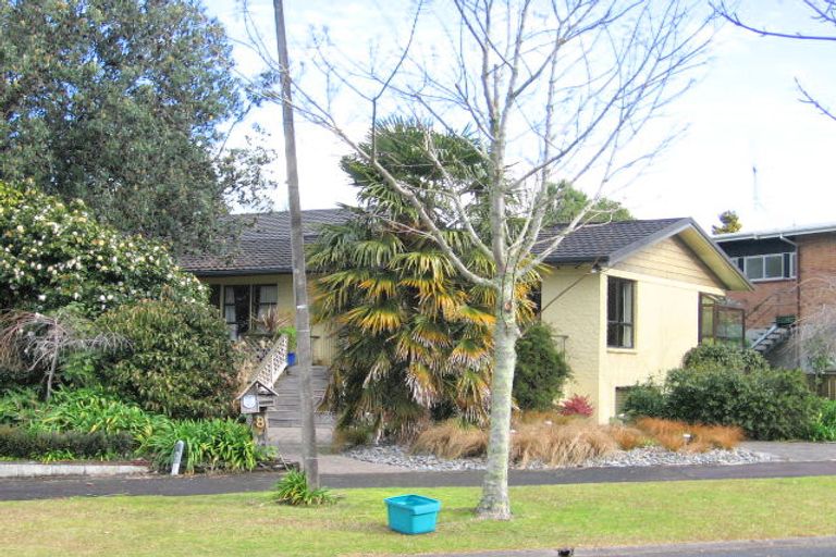 Photo of property in 8 Acacia Crescent, Glenview, Hamilton, 3206