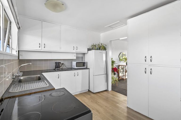 Photo of property in 2/8 Applewood Place, Casebrook, Christchurch, 8051