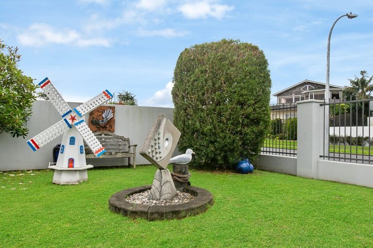 Photo of property in 85 Waller Avenue, Bucklands Beach, Auckland, 2012