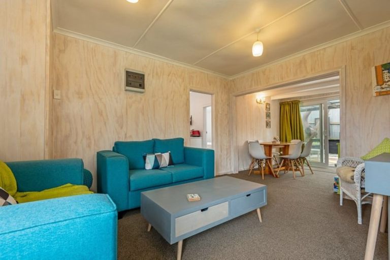 Photo of property in 38a Signal Street, Foxton Beach, Foxton, 4815