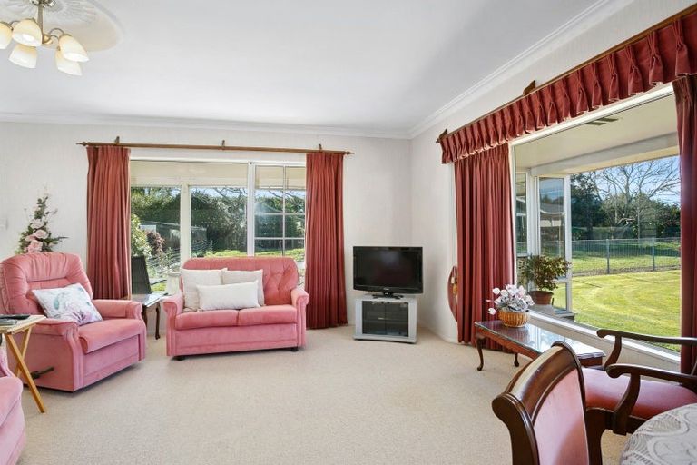 Photo of property in 10 Broadmeadows Road, Pukemoremore, Hamilton, 3493