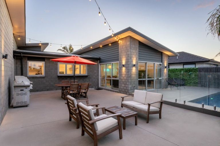 Photo of property in 79 The Boulevard, Papamoa Beach, Papamoa, 3118