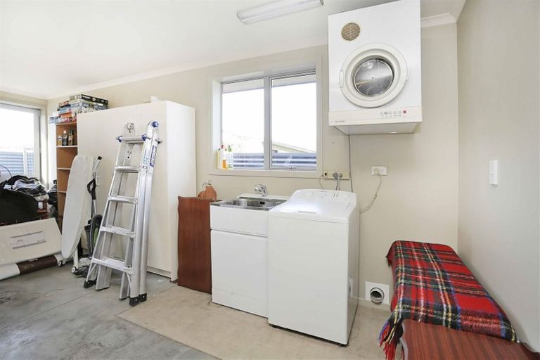 Photo of property in 385 Herbert Street, Windsor, Invercargill, 9810