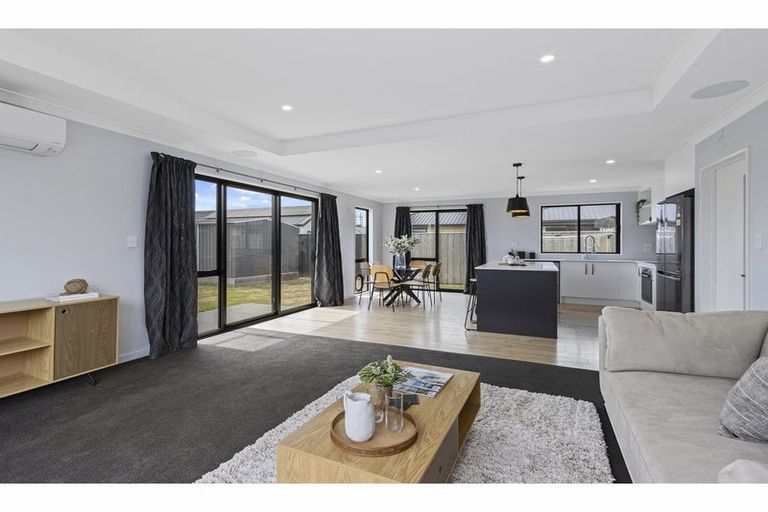 Photo of property in 77 Tiritiri Moana Drive, Pegasus, 7612