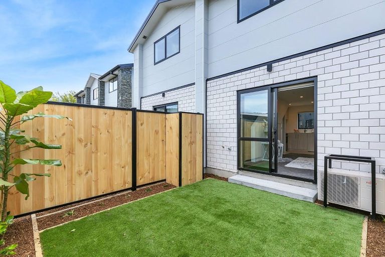 Photo of property in 5/4 Johnston Grove, Taita, Lower Hutt, 5011