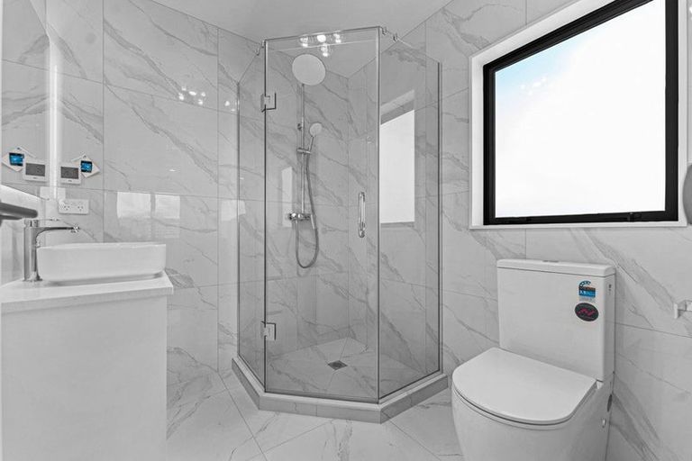 Photo of property in 31 Kaitiaki Drive, Clarks Beach, 2122