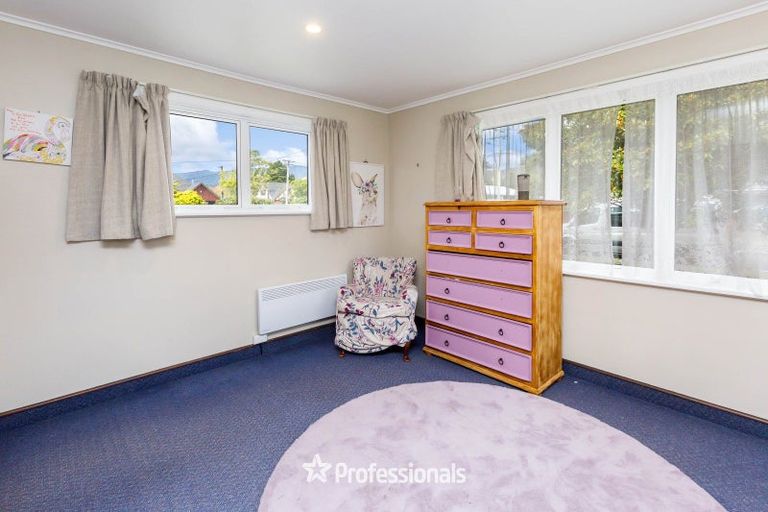 Photo of property in 53 Hudson Avenue, Ebdentown, Upper Hutt, 5018