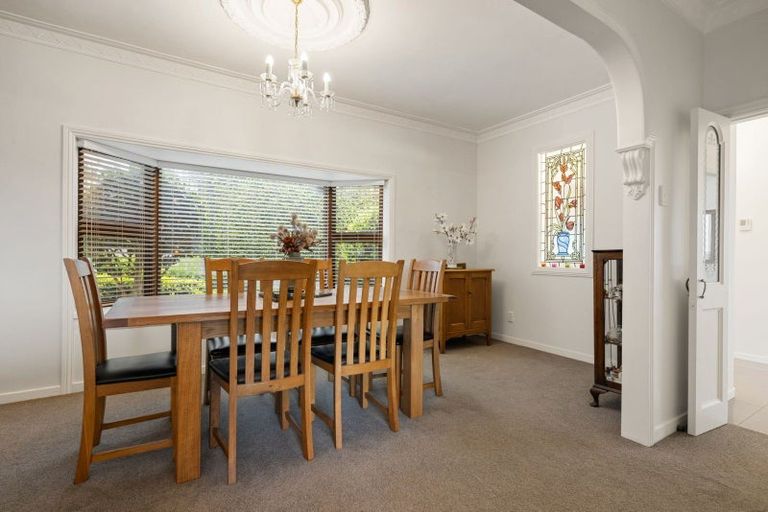 Photo of property in 150 Lake Crescent, Hamilton Lake, Hamilton, 3204