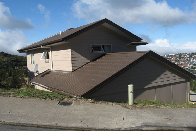 Photo of property in 22 Alanbrooke Place, Karori, Wellington, 6012