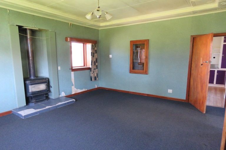 Photo of property in 13 Hunter Street, Edendale, 9825