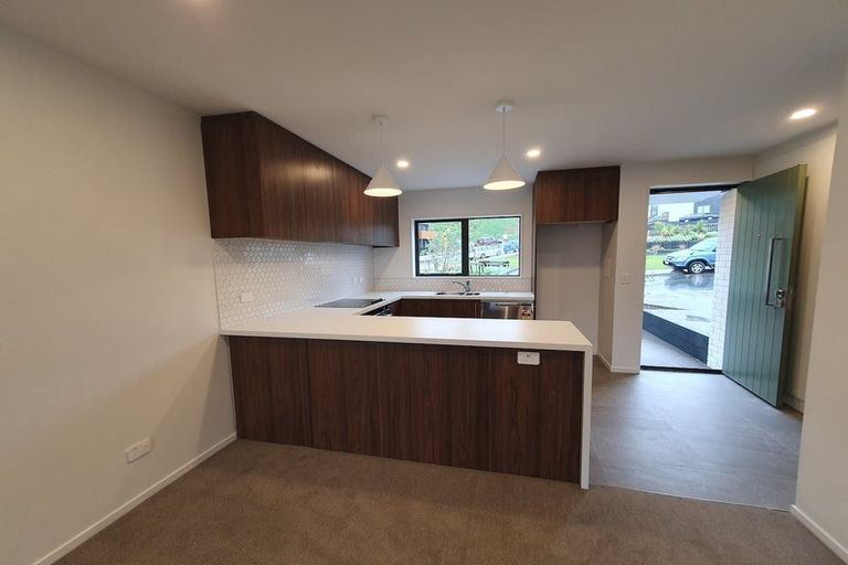 Photo of property in 6 Bee Lane, Whitby, Porirua, 5024