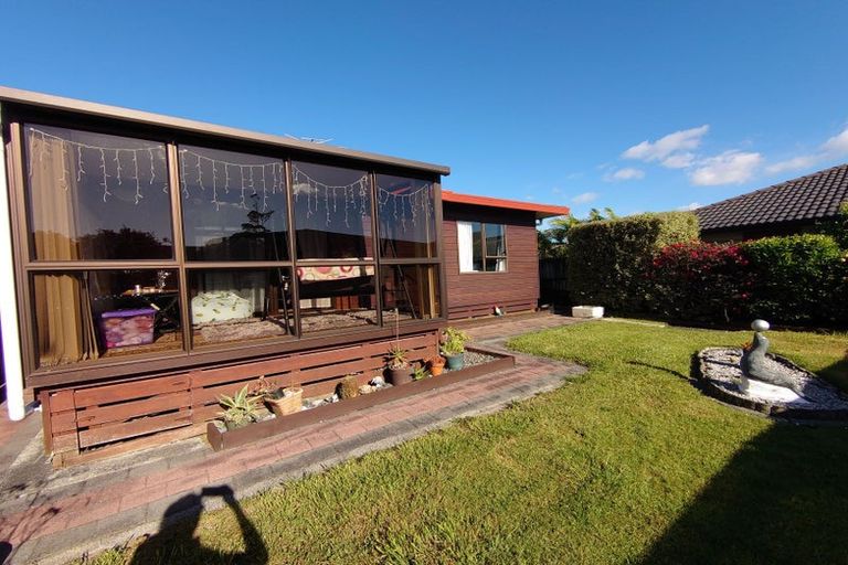 Photo of property in 4/16 Arahoe Road, New Lynn, Auckland, 0600