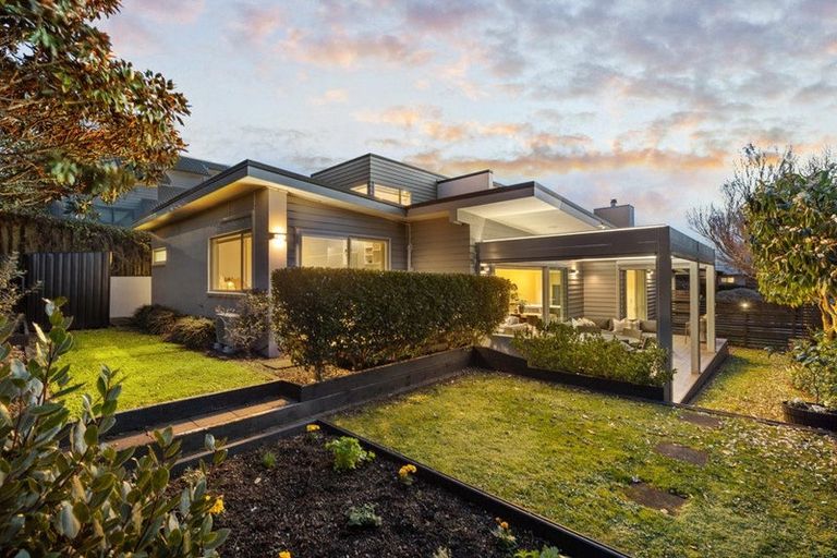 Photo of property in 6 Woolshed Lane, Pukekohe, 2120