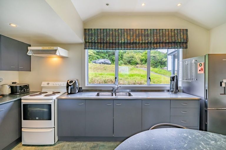 Photo of property in 345 Hebden Crescent, Kelson, Lower Hutt, 5010