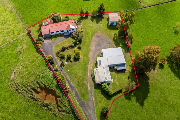 Photo of property in 294 Tuhikaramea Road, Temple View, Hamilton, 3290