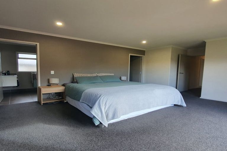 Photo of property in 14 Hector Drive, Rototuna North, Hamilton, 3210