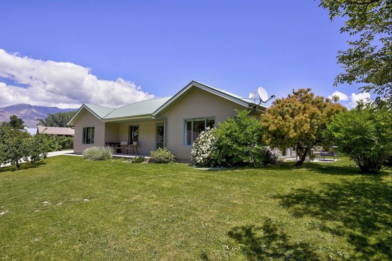 Photo of property in 10 Alexander Place, Arrowtown, 9302