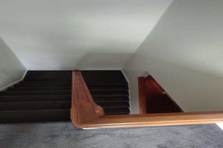 Photo of property in 24 Takutai Avenue, Bucklands Beach, Auckland, 2012